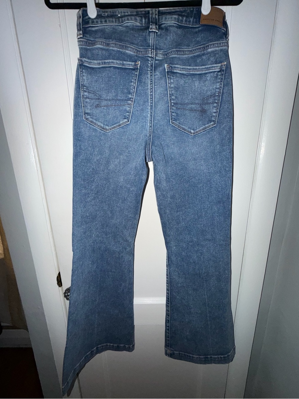 American Eagle Hi Rise Flare Jeans Size 8 - Picture 2 of 2